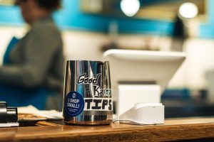 Technology and Tipping Culture: Thoughts from UX expert, Dr. St-Cyr